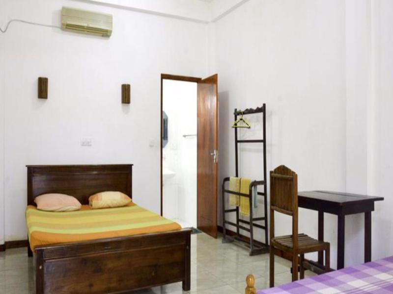 Long Beach Guest House Hikkaduwa Extérieur photo