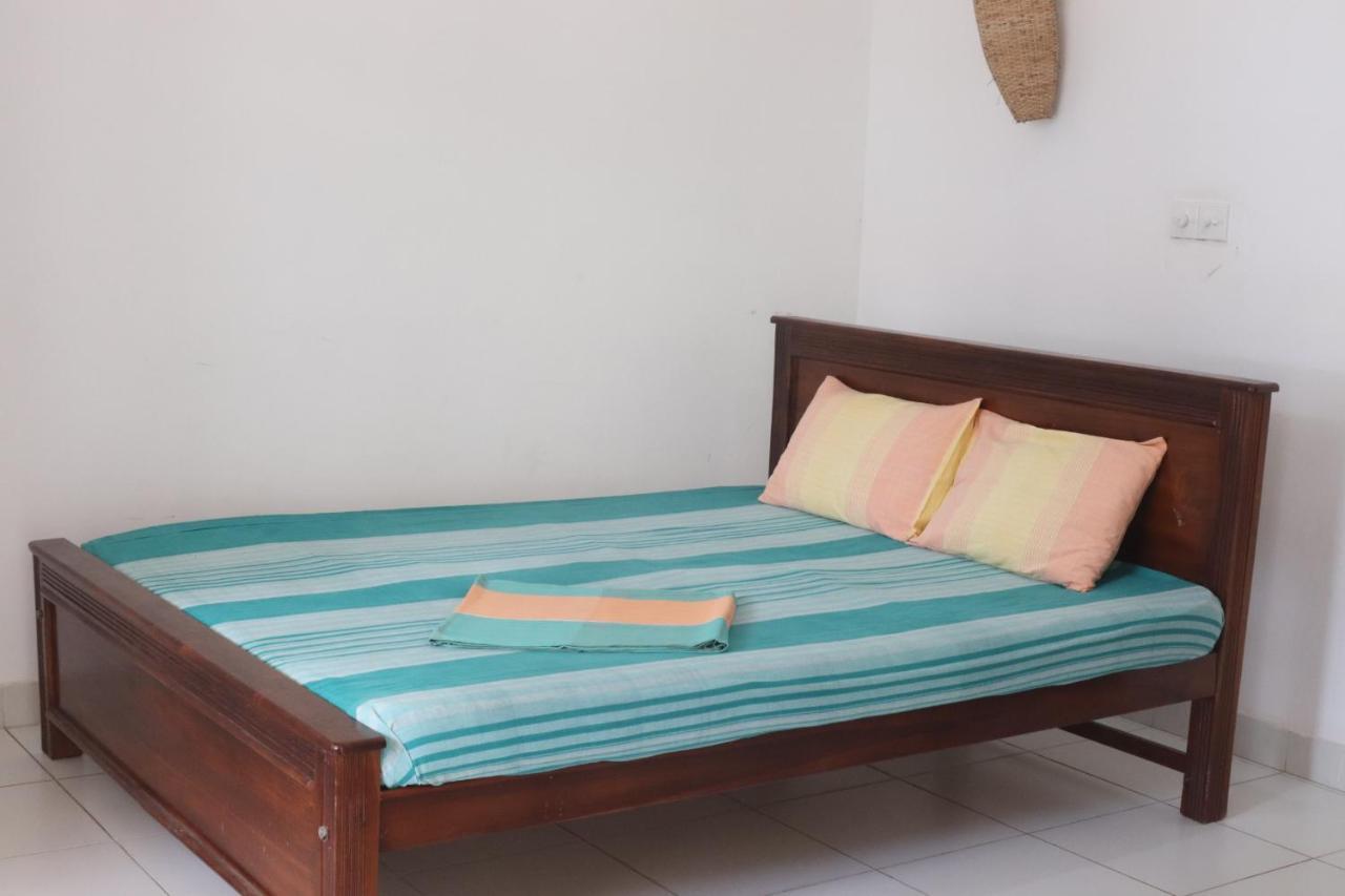Long Beach Guest House Hikkaduwa Extérieur photo